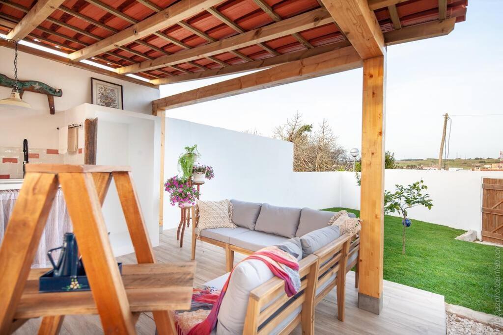 Cozy Windmill Close To The Beach Lourinhã Exterior photo