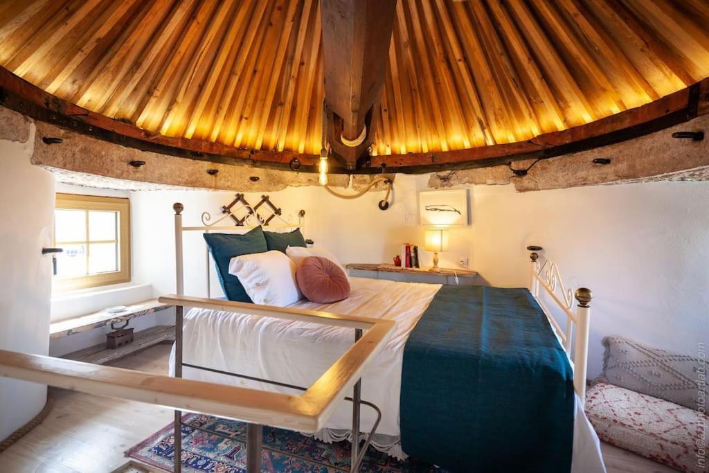 Cozy Windmill Close To The Beach Lourinhã Exterior photo