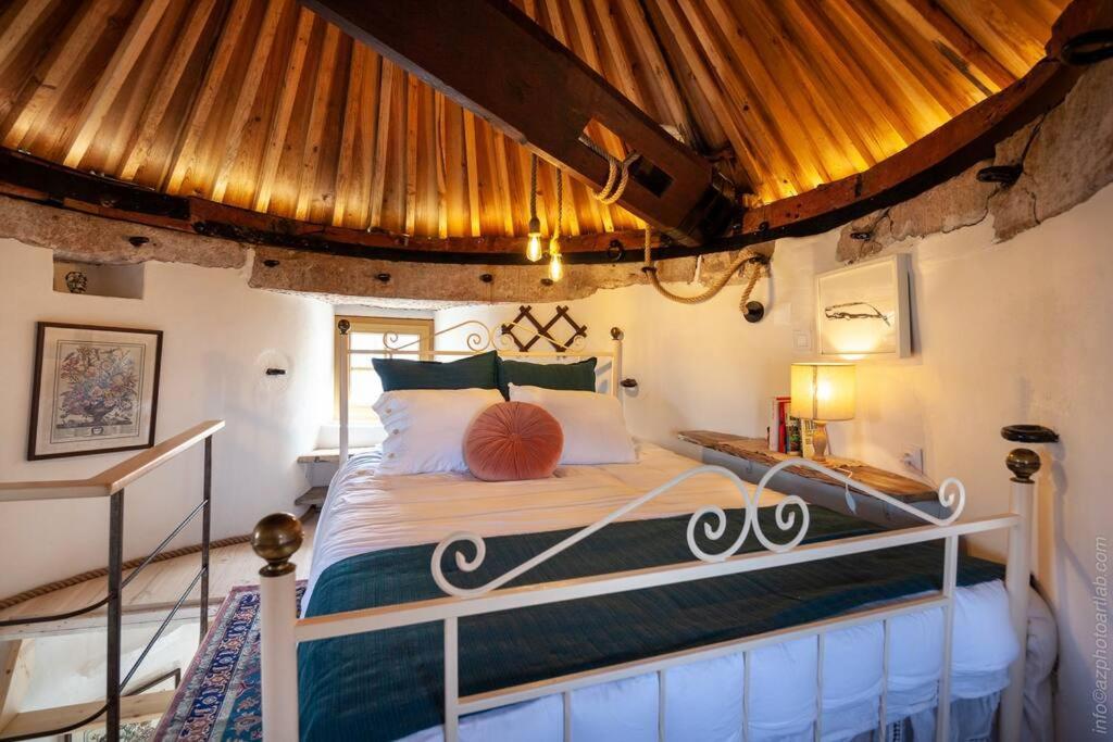 Cozy Windmill Close To The Beach Lourinhã Exterior photo